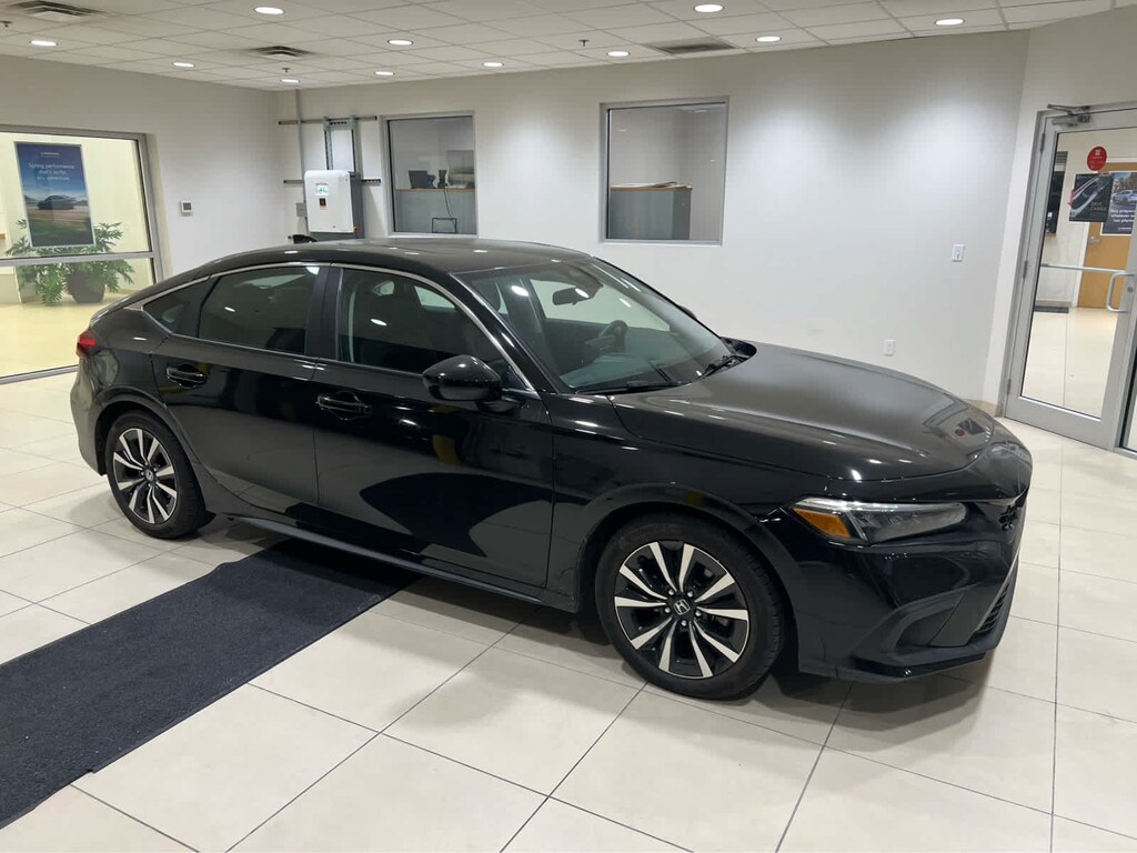 Used 2024 Honda Civic EX-L Hatchback