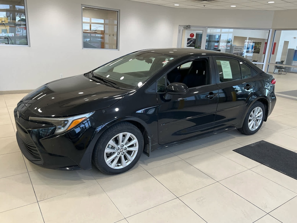 Used 2024 Toyota Corolla Hybrid LE Sedan