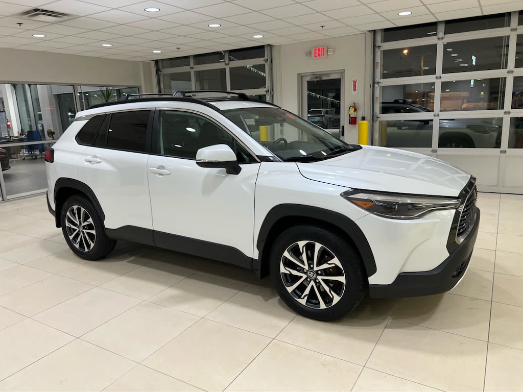 Used 2024 Toyota Corolla Cross XLE SUV