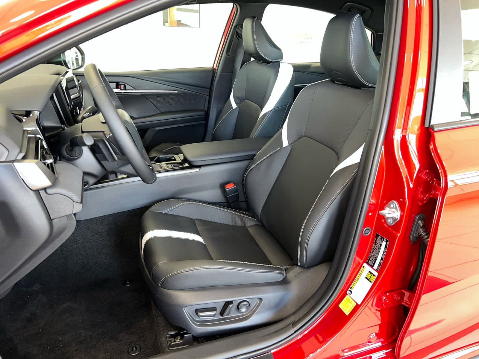 2026 Toyota Camry Nightshade - Photo 14