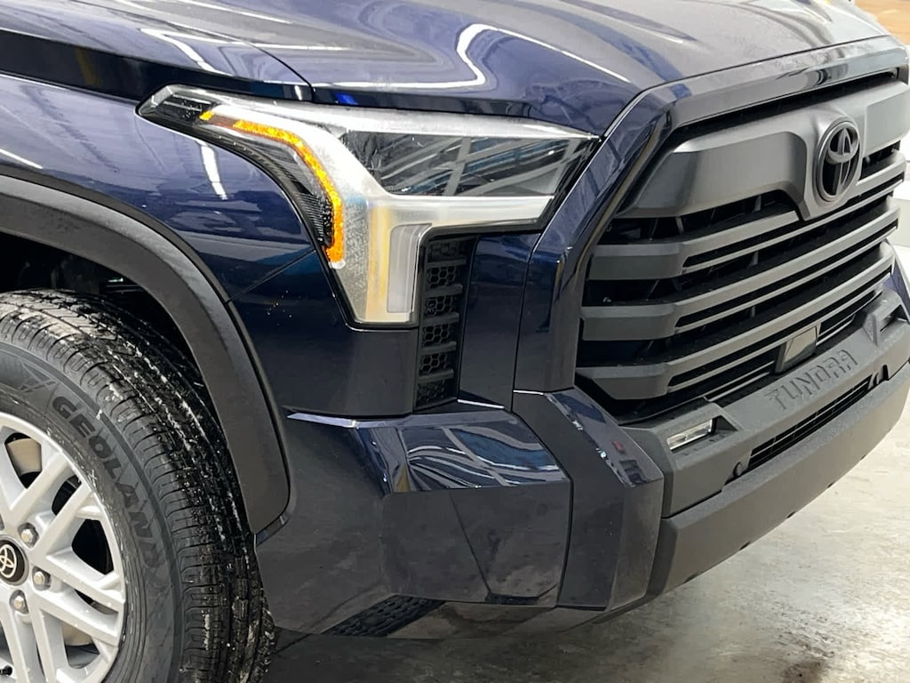 New 2026 Toyota Tundra SR5 SR5 CREWMAX 5.5