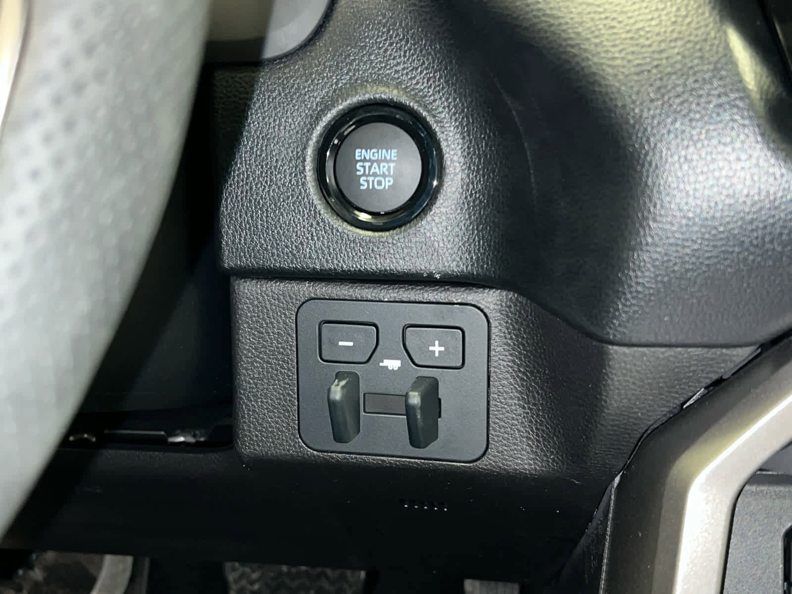 2026 Toyota Tundra SR5 - Photo 25