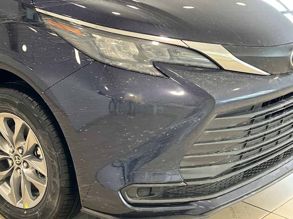 New 2026 Toyota Sienna LE 8 PASSENGER