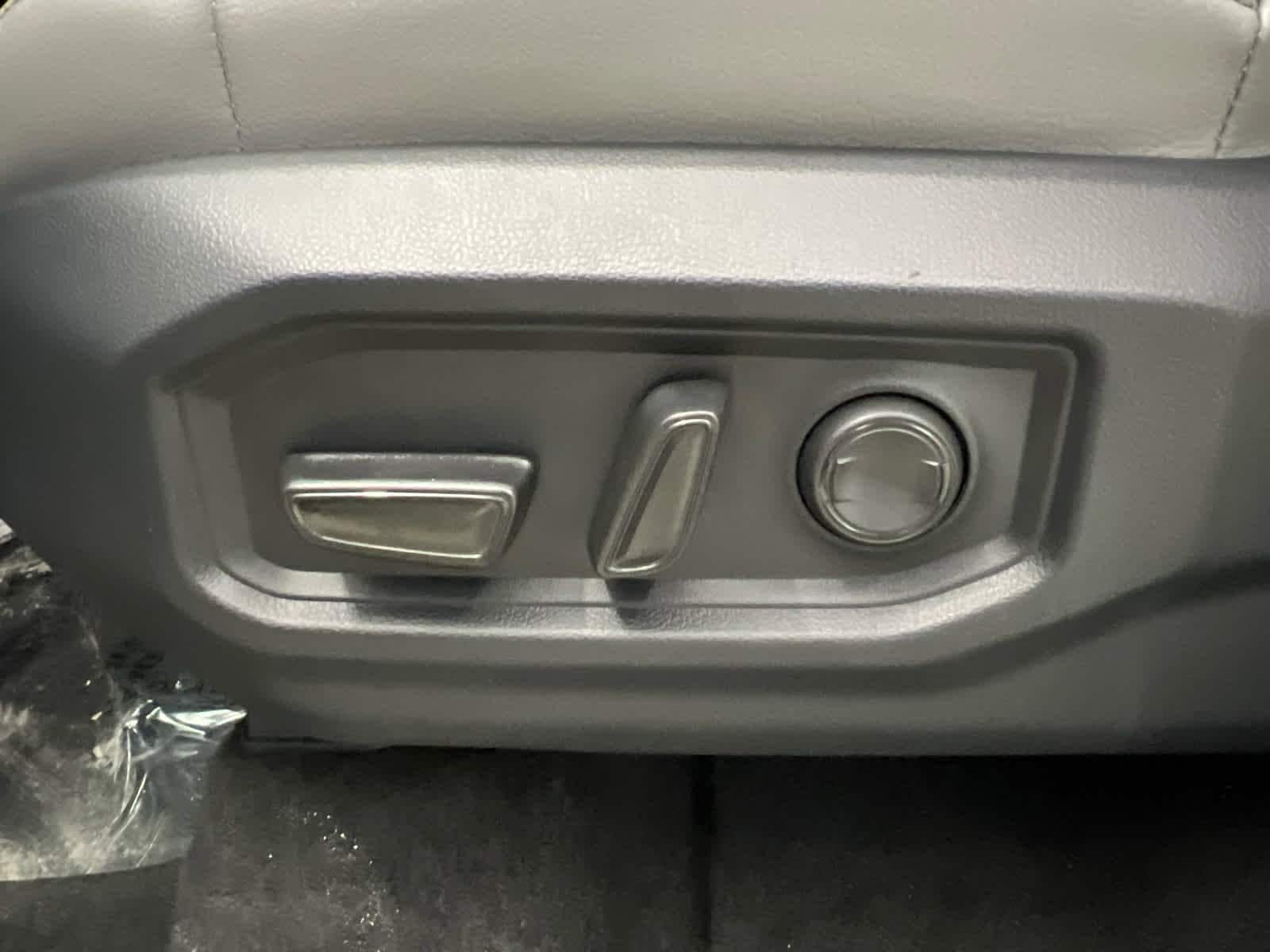 2026 Toyota Tundra SR5 - Photo 16