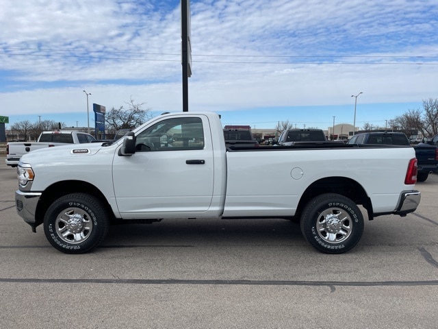 2024 Ram 3500 Tradesman photo 3