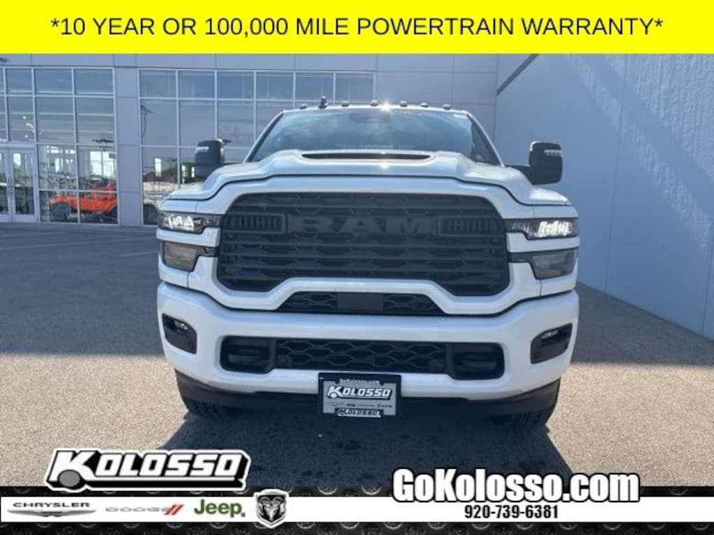 New 2026 Ram 2500 BLACK EXPRESS CREW CAB 4X4 6'4 BOX Pickup