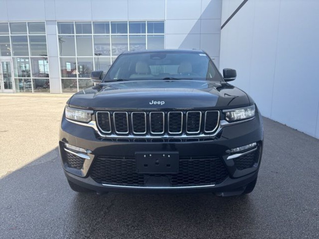 Used 2024 Jeep Grand Cherokee Limited SUV