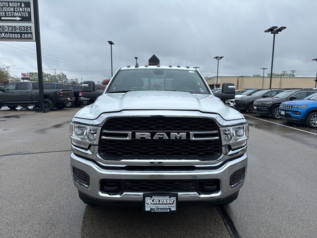 2024 Ram 2500 Tradesman photo 2