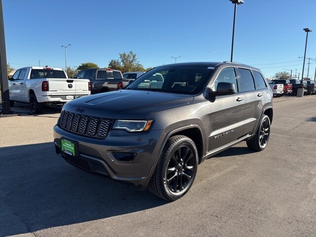2020 Jeep Grand Cherokee Altitude photo 2
