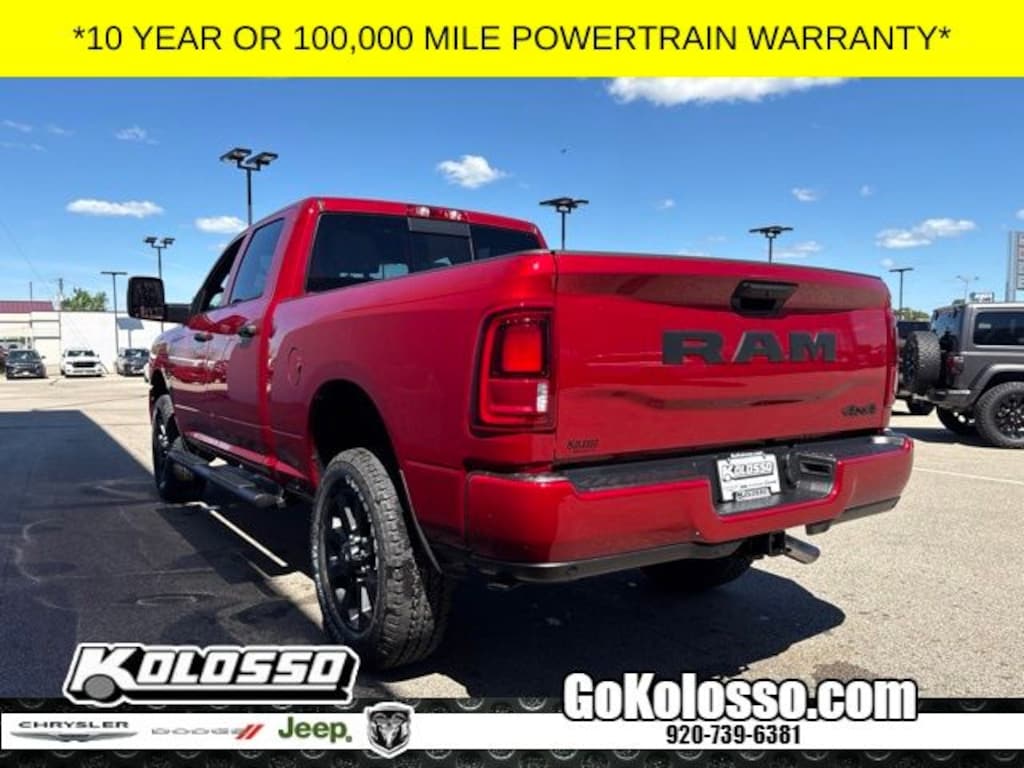 New 2026 Ram 2500 BLACK EXPRESS CREW CAB 4X4 6'4 BOX Pickup