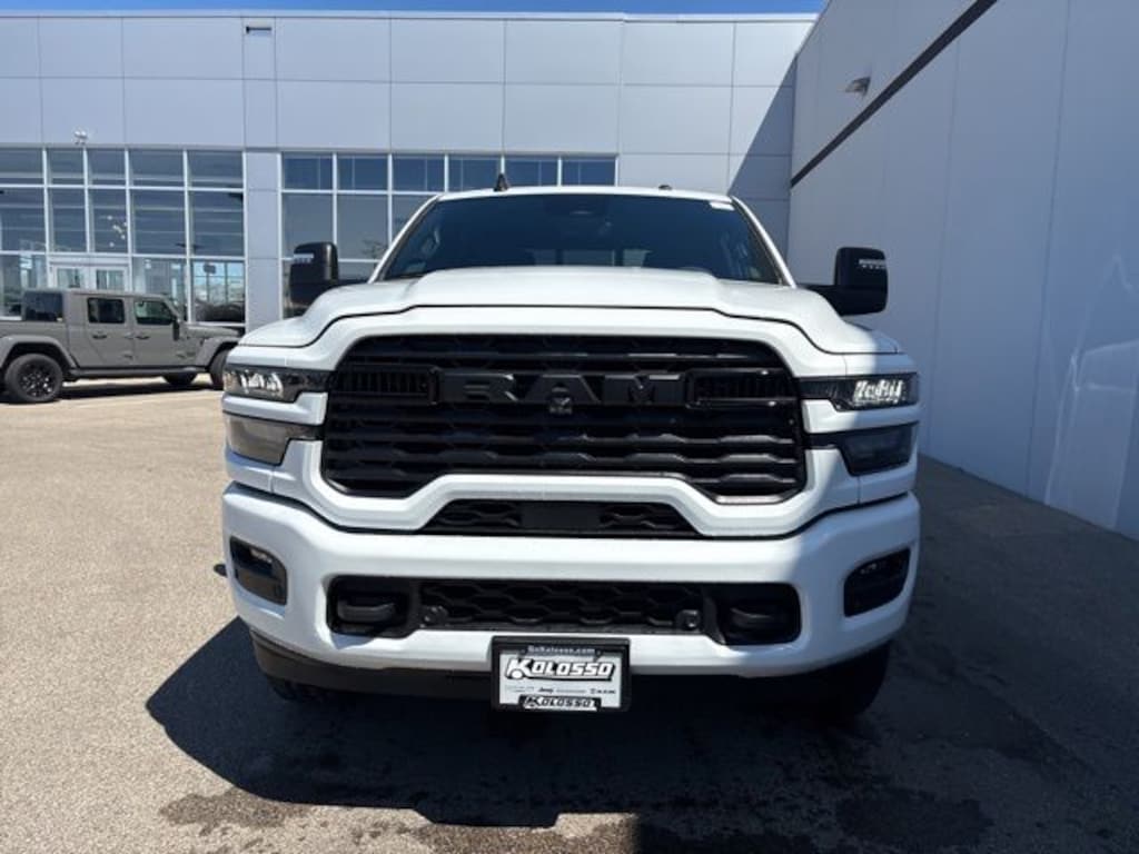 New 2026 Ram 2500 BIG HORN CREW CAB 4X4 6'4 BOX Pickup