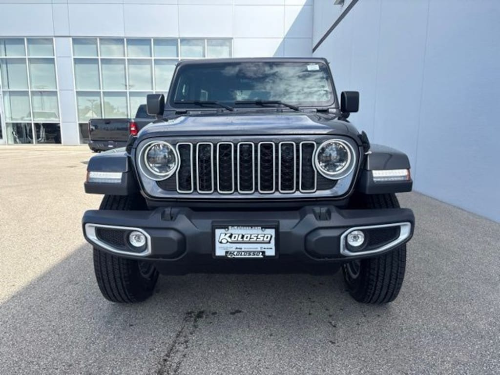New 2026 Jeep Wrangler 4-DOOR SAHARA Sport Utility