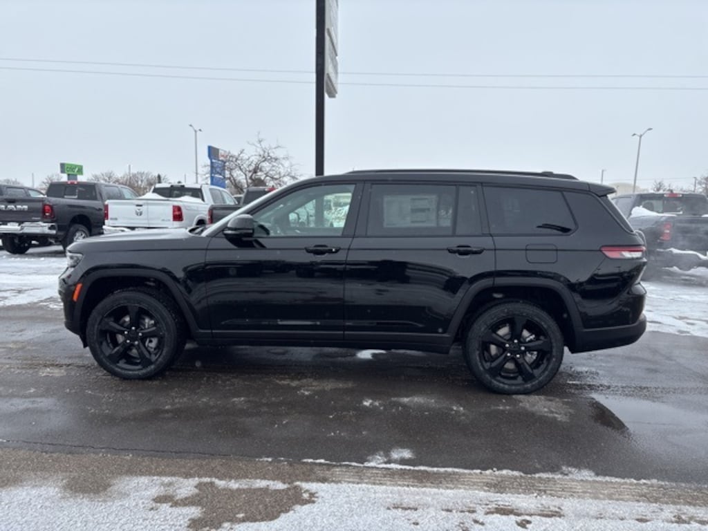 New 2025 Jeep Grand Cherokee L ALTITUDE X 4X4 Sport Utility
