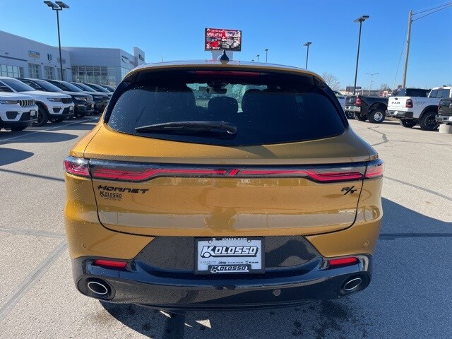 2024 Dodge Hornet R/T photo 3