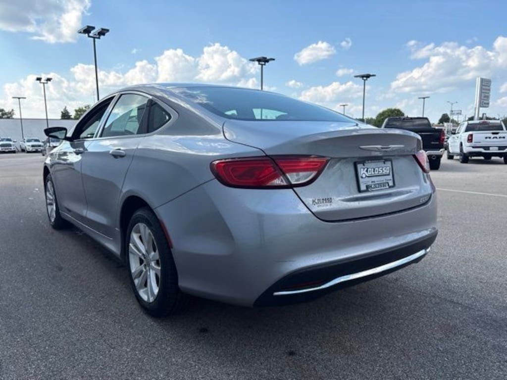 Used 2015 Chrysler 200 Limited Sedan