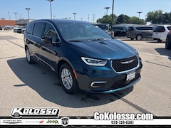 2025 Chrysler Pacifica SELECT Passenger Van