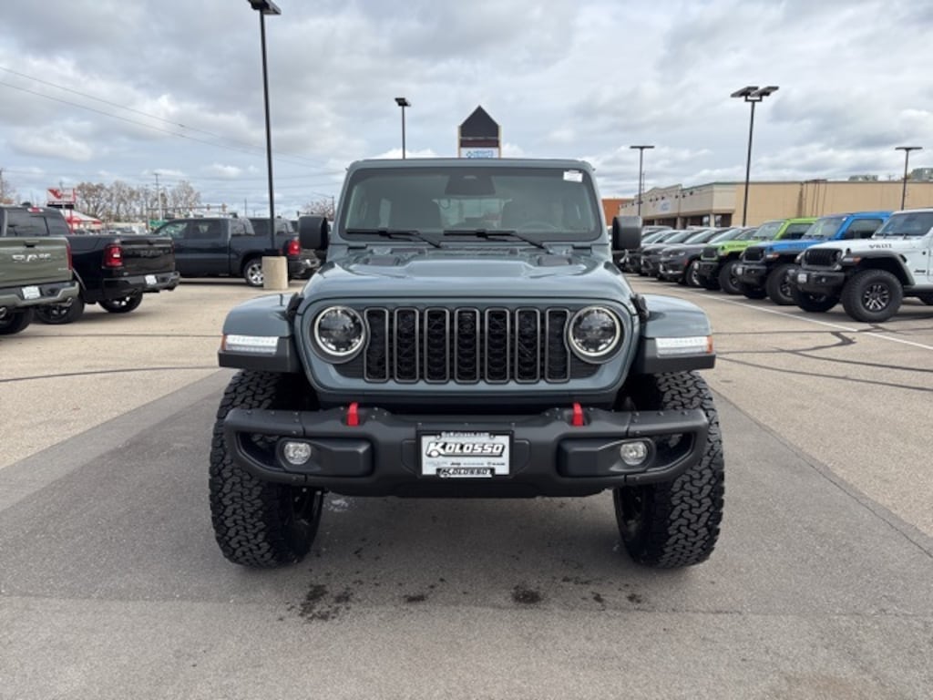 New 2026 Jeep Wrangler 4-DOOR RUBICON X Sport Utility