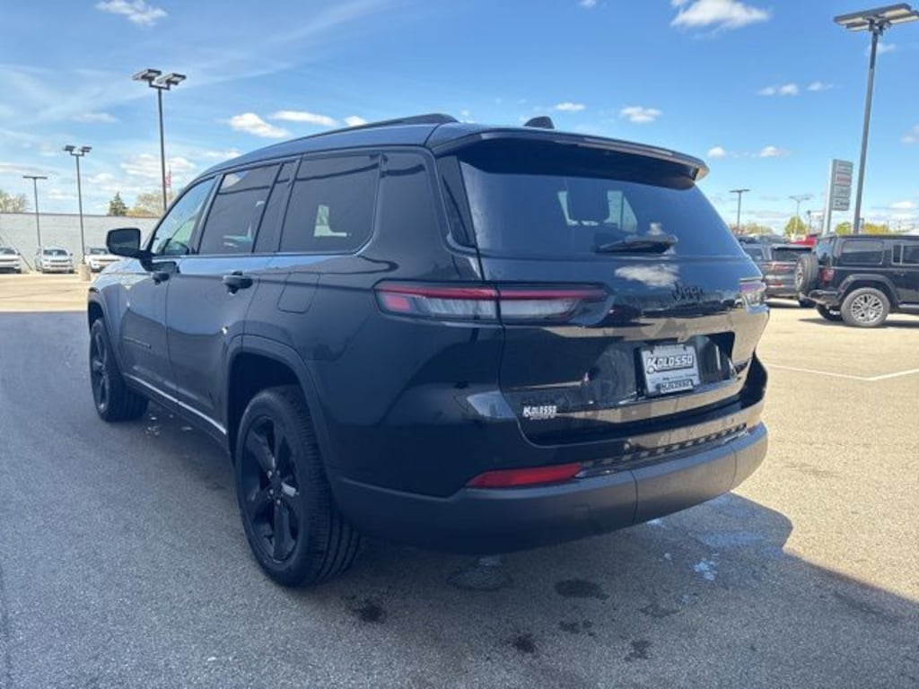 New 2025 Jeep Grand Cherokee L ALTITUDE X 4X4 Sport Utility