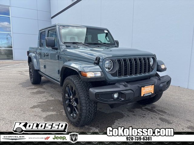 2025 Jeep Gladiator Nighthawk Auto's photo