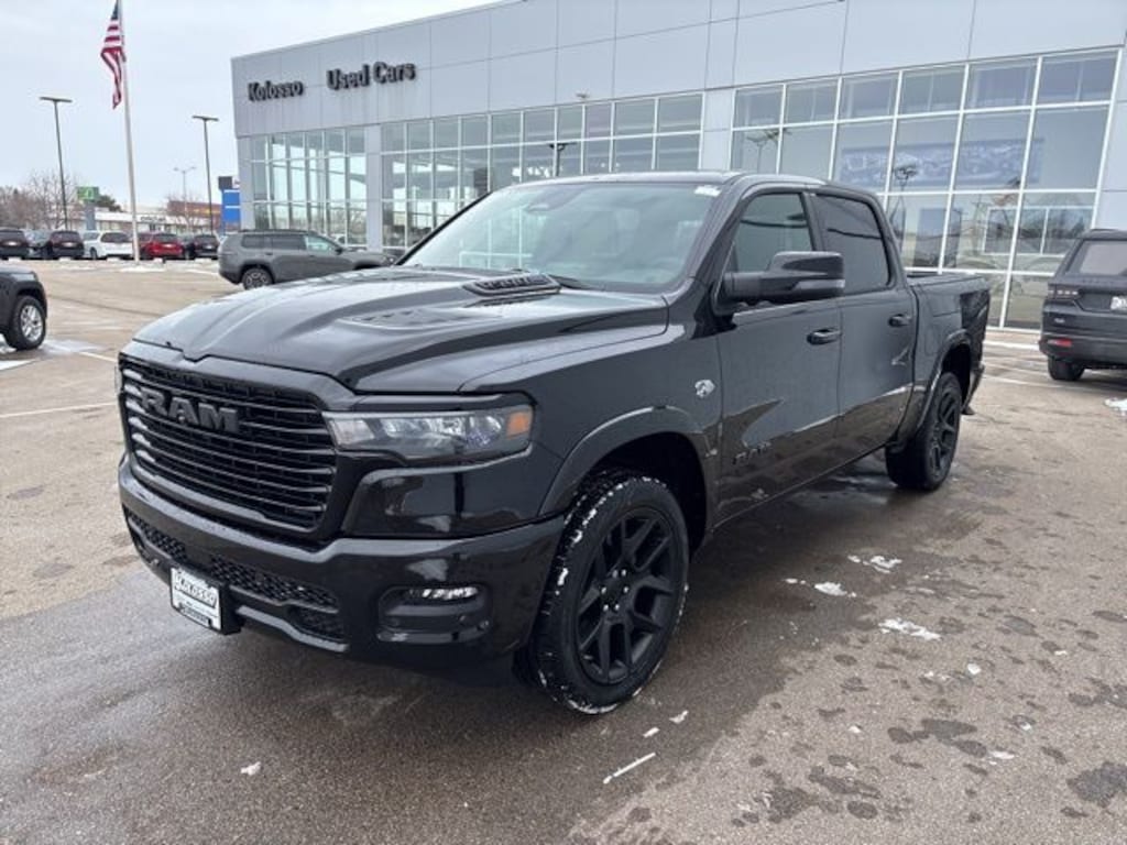 New 2026 Ram 1500 LARAMIE CREW CAB 4X4 5'7 BOX Pickup
