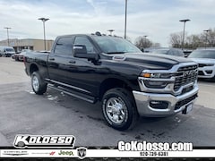 2025 Ram 2500 TRADESMAN CREW CAB 4X4 6'4 BOX Pickup