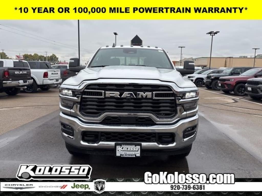 New 2026 Ram 2500 TRADESMAN CREW CAB 4X4 6'4 BOX Pickup