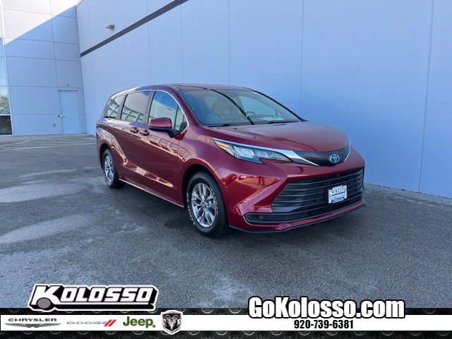 2024 Toyota Sienna LE