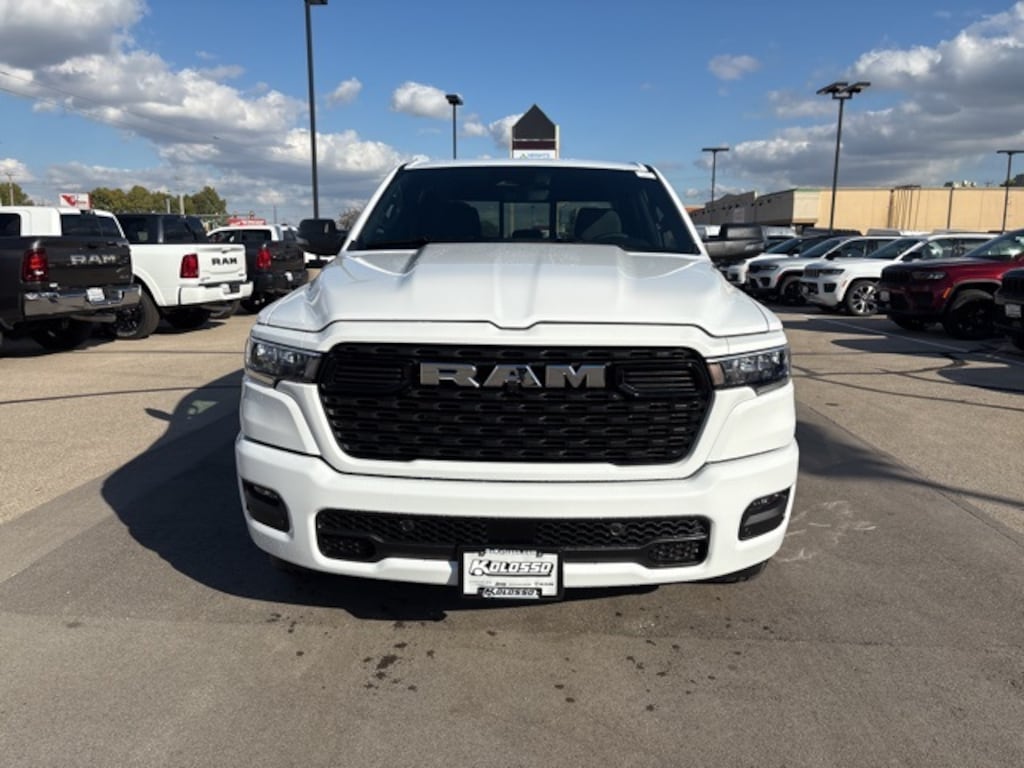 New 2026 Ram 1500 BIG HORN CREW CAB 4X4 5'7 BOX Pickup