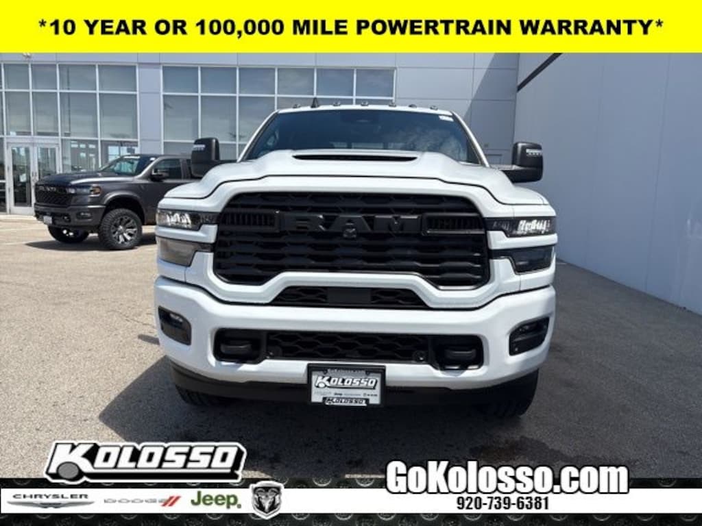 New 2026 Ram 2500 BLACK EXPRESS CREW CAB 4X4 6'4 BOX Pickup