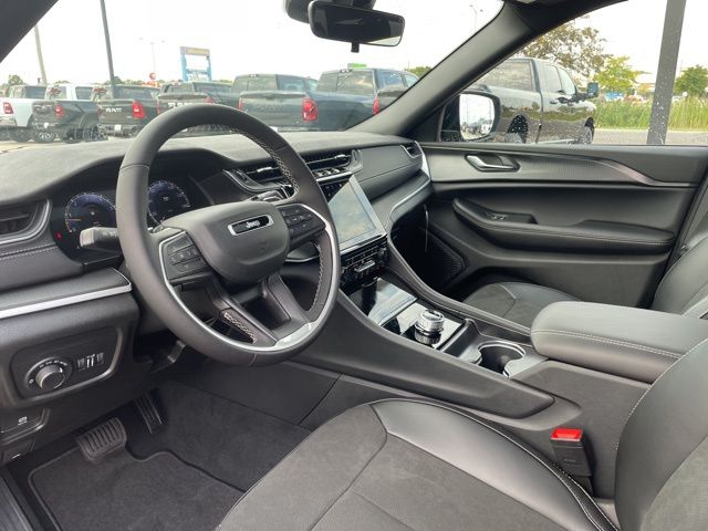 2025 Jeep Grand Cherokee L Altitude - Photo 10