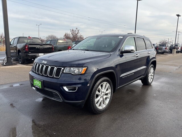 2017 Jeep Grand Cherokee Limited photo 2