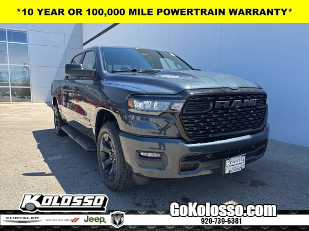 New 2026 Ram 1500 EXPRESS CREW CAB 4X4 5'7 BOX Pickup