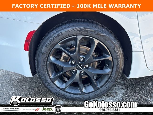 2025 Chrysler Pacifica Limited - Photo 10
