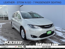 2020 Chrysler Pacifica Touring L Minivan/Van