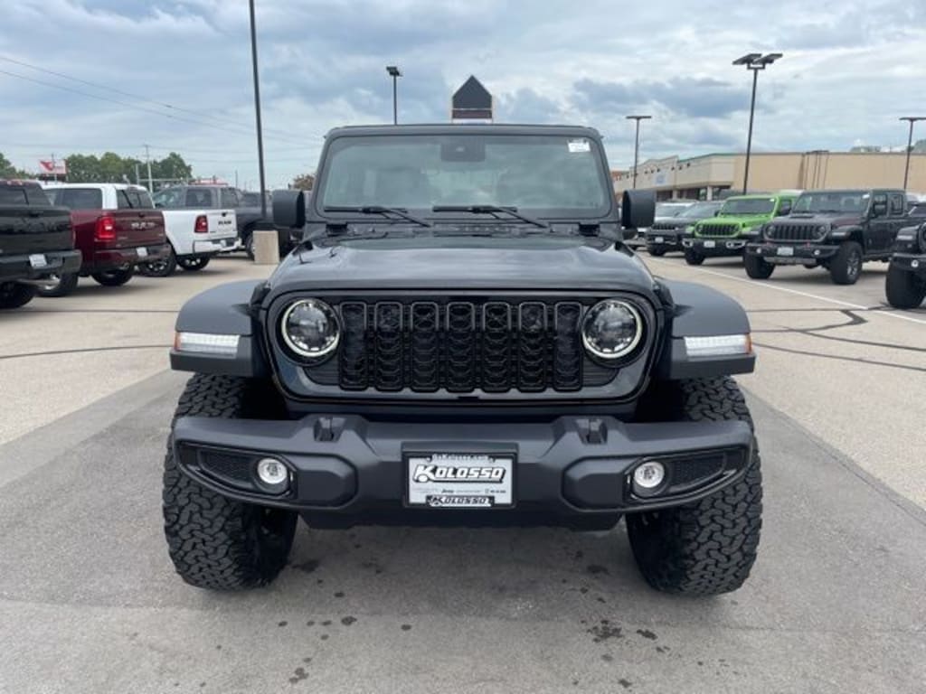 New 2025 Jeep Wrangler 4-DOOR WILLYS Sport Utility