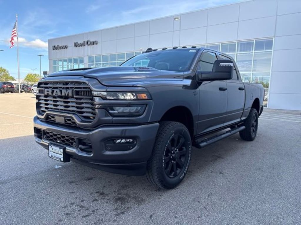 New 2027 Ram 2500 TRADESMAN CREW CAB 4X4 Pickup