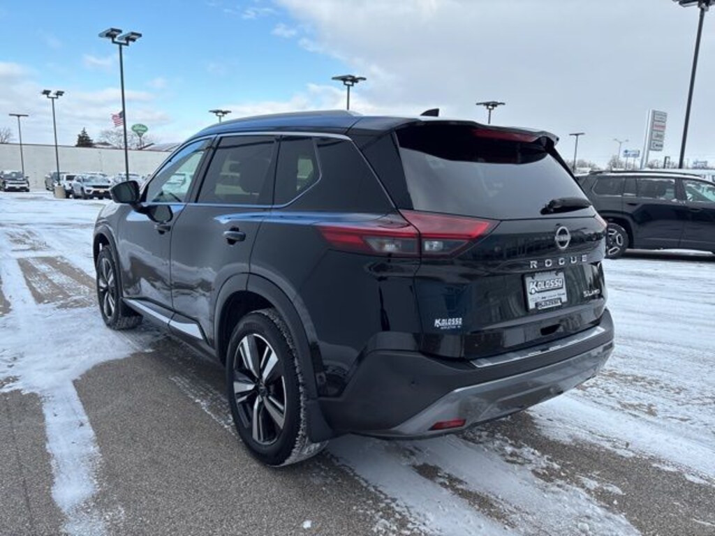 Used 2023 Nissan Rogue SL SUV