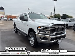 2026 Ram 2500 TRADESMAN CREW CAB 4X4 6'4 BOX Pickup