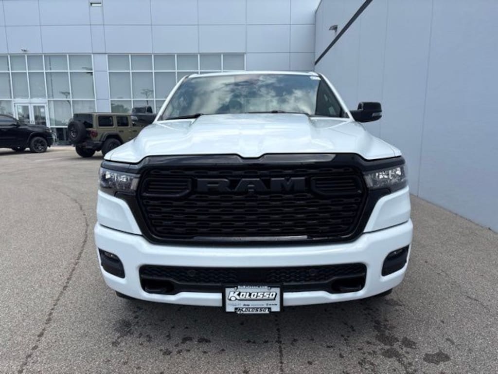 New 2026 Ram 1500 BIG HORN CREW CAB 4X4 5'7 BOX Pickup