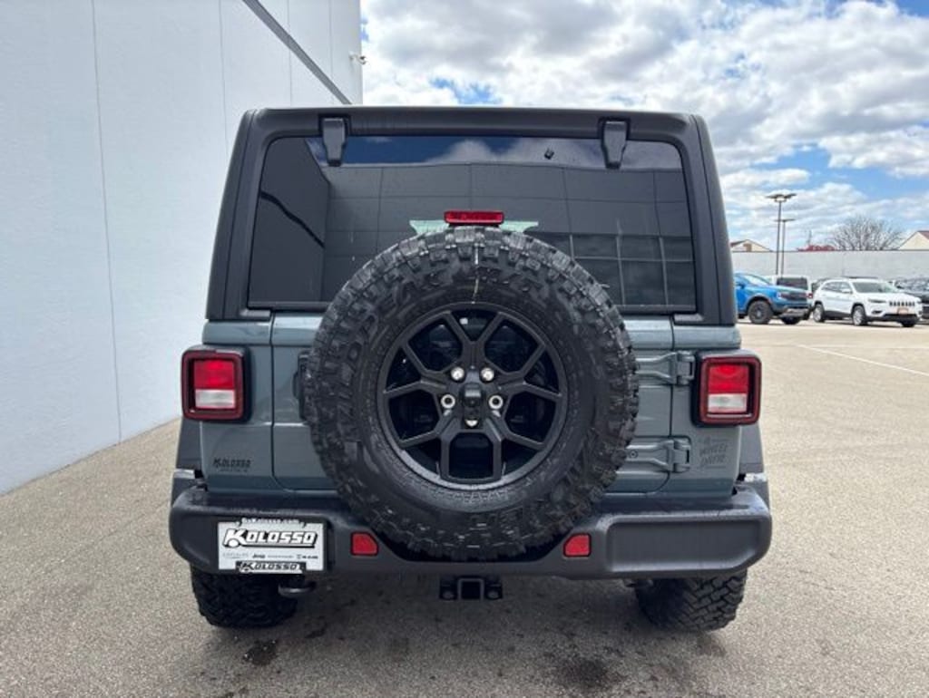New 2026 Jeep Wrangler 4-DOOR WILLYS Sport Utility