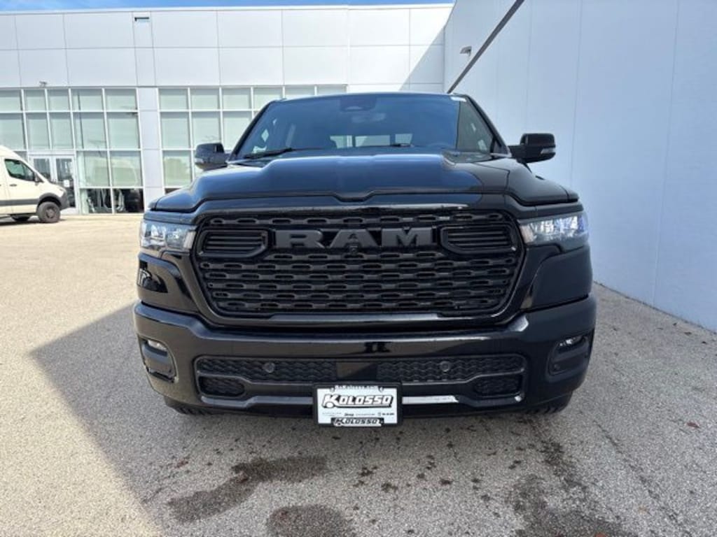 New 2026 Ram 1500 Big Horn Crew Cab 4x4 5'7 Box Pickup