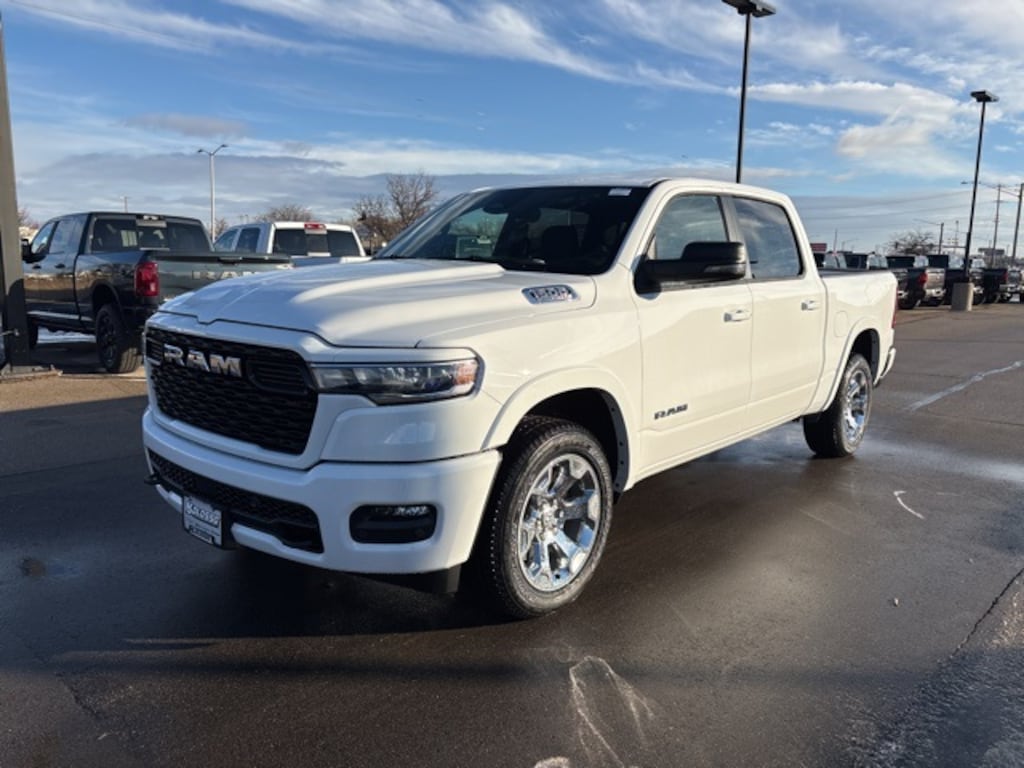 New 2026 Ram 1500 BIG HORN CREW CAB 4X4 5'7 BOX Pickup