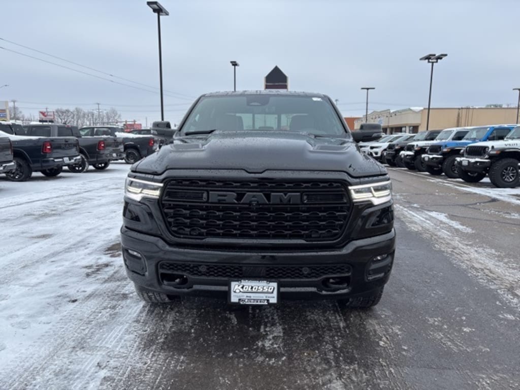 New 2026 Ram 1500 LIMITED CREW CAB 4X4 6'4 BOX Pickup