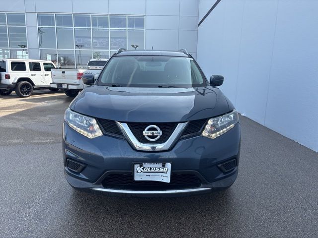 Used 2016 Nissan Rogue SV with VIN 5N1AT2MVXGC897491 for sale in Appleton, WI