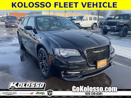 2023 Chrysler 300 Touring Sedan
