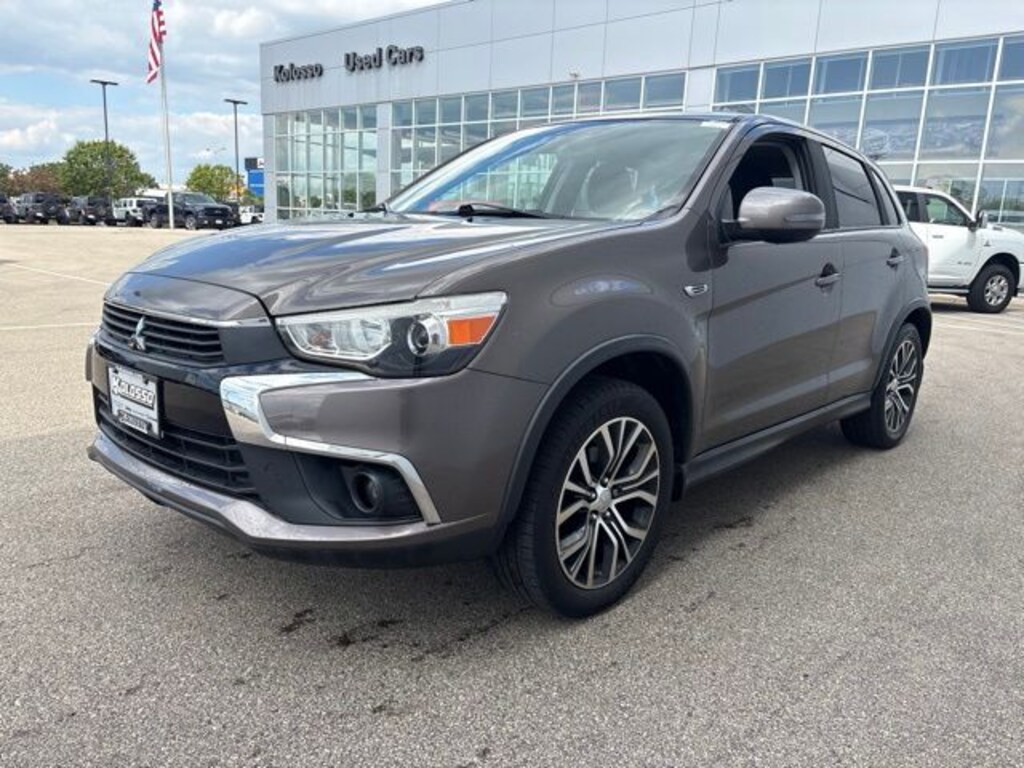 Used 2017 Mitsubishi Outlander Sport SE SUV