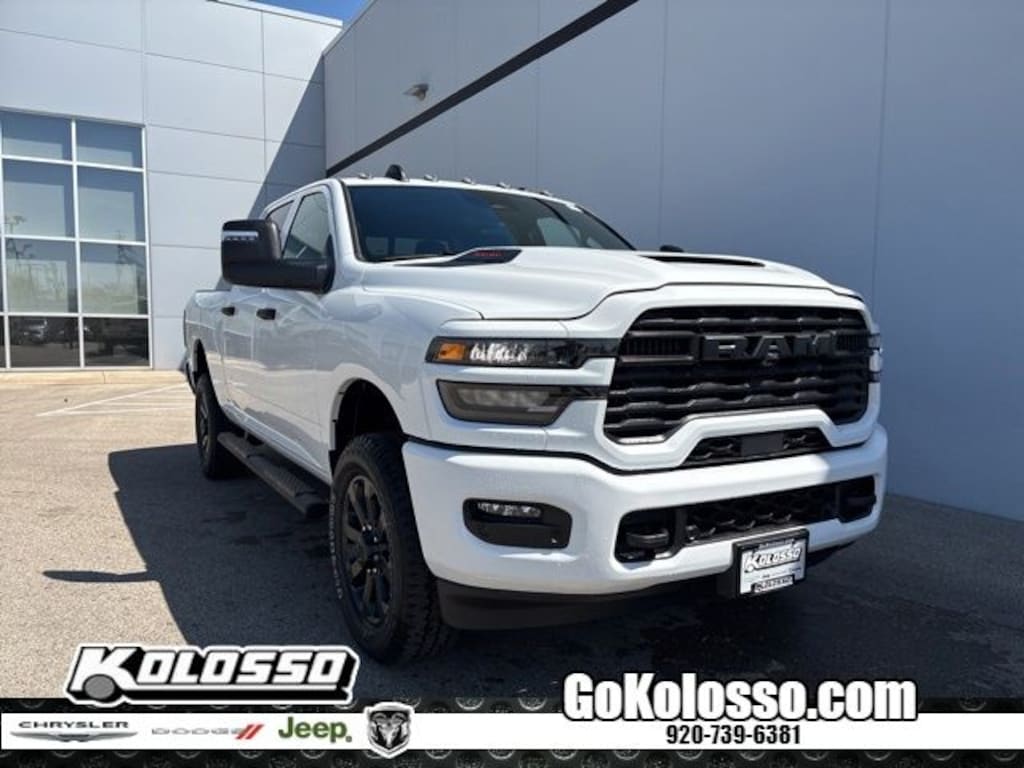 New 2026 Ram 2500 BLACK EXPRESS CREW CAB 4X4 6'4 BOX Pickup