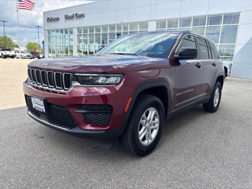 Certified 2025 Jeep Grand Cherokee Laredo SUV