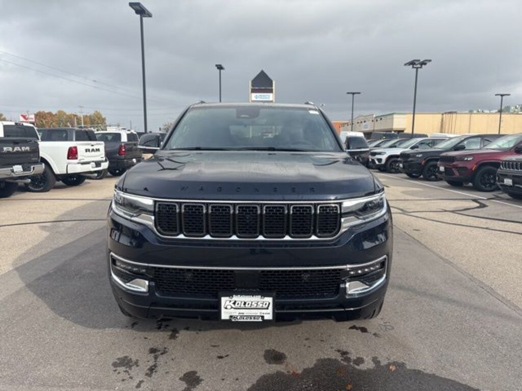 New 2025 Jeep Wagoneer SUPER 4X4 Sport Utility