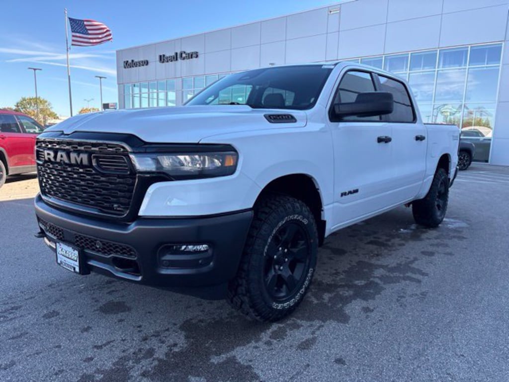 New 2026 Ram 1500 TRADESMAN CREW CAB 4X4 Pickup